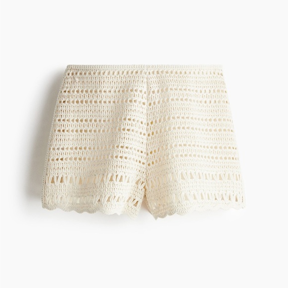 H&M Women's High Waist Cream Crochet Shorts - Picture 3 of 8